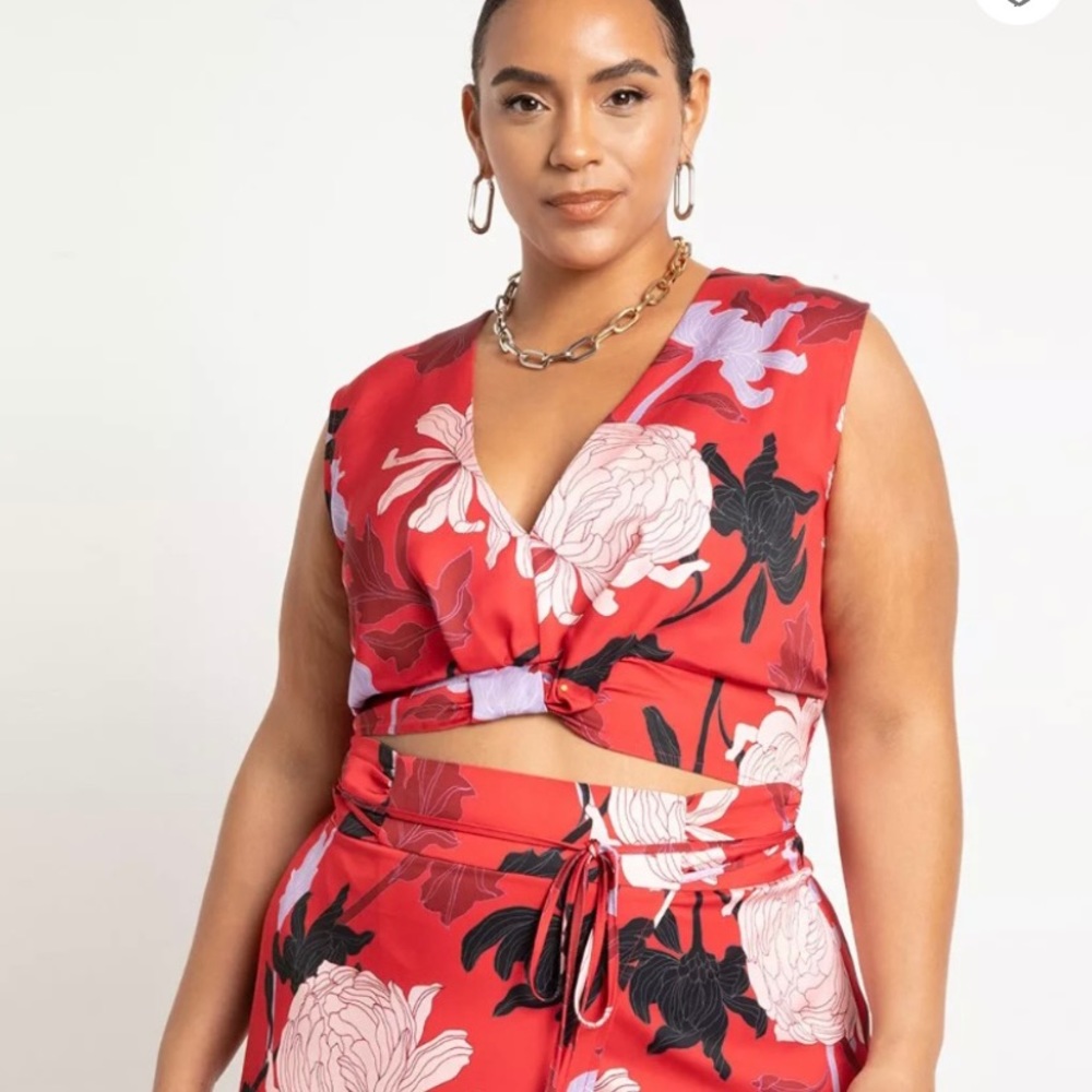 Emma - Picture 2 of 4